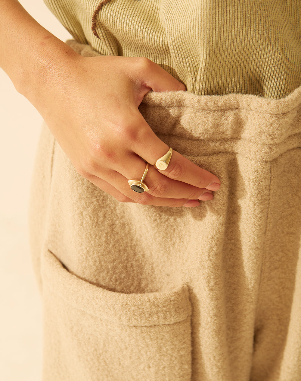 mare beige trousers