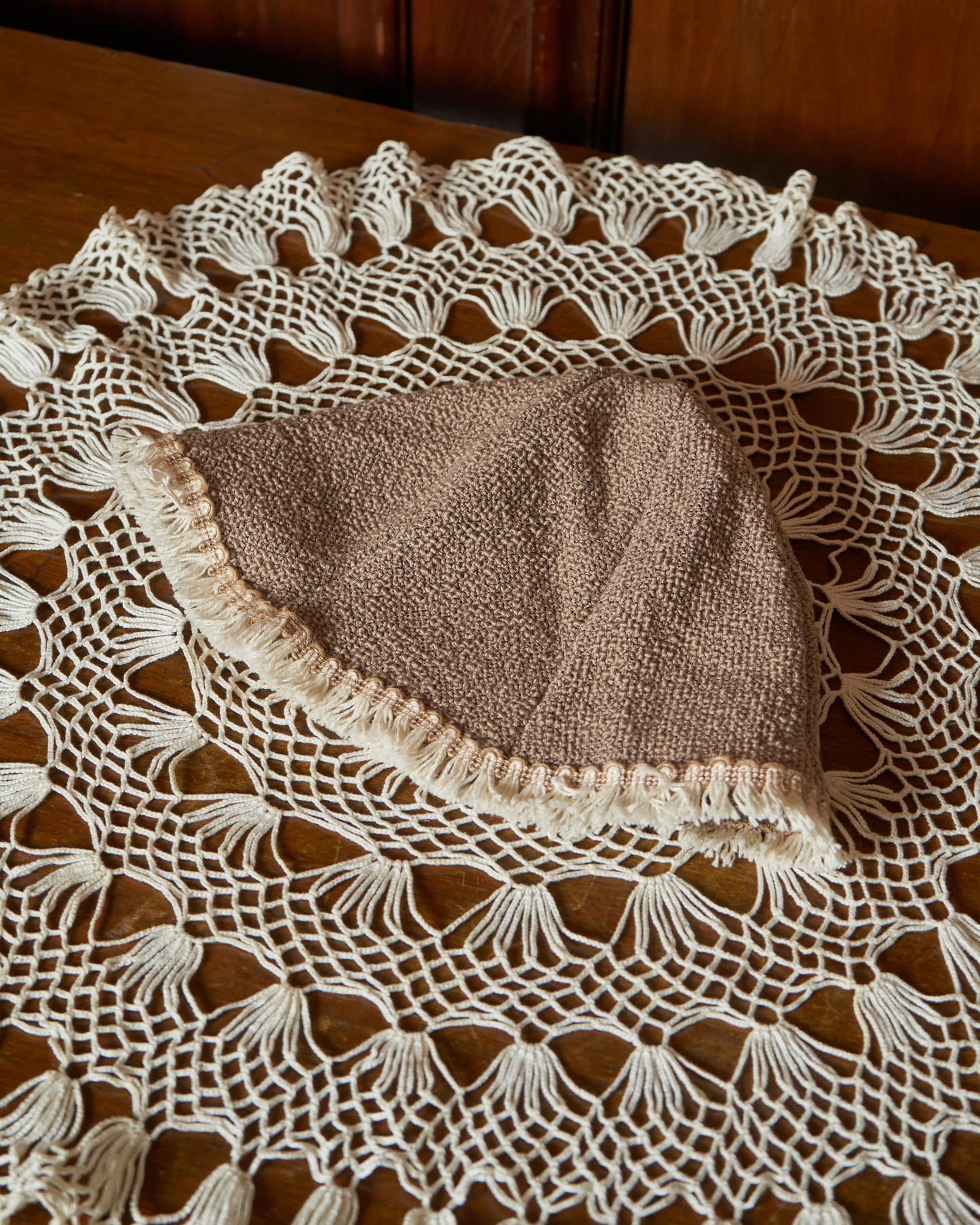 cuore tassel hat